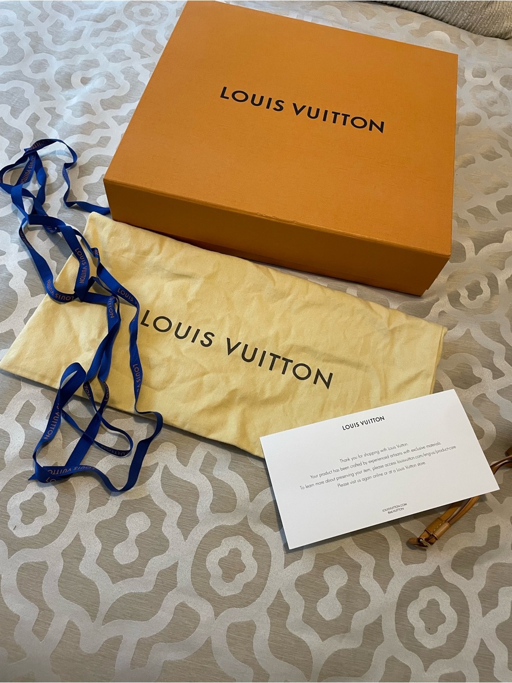 AUTH Louis Vuitton Damier Azur Canvas Neverfull MM Tote - White & Tan & gray - Picture 9 of 16